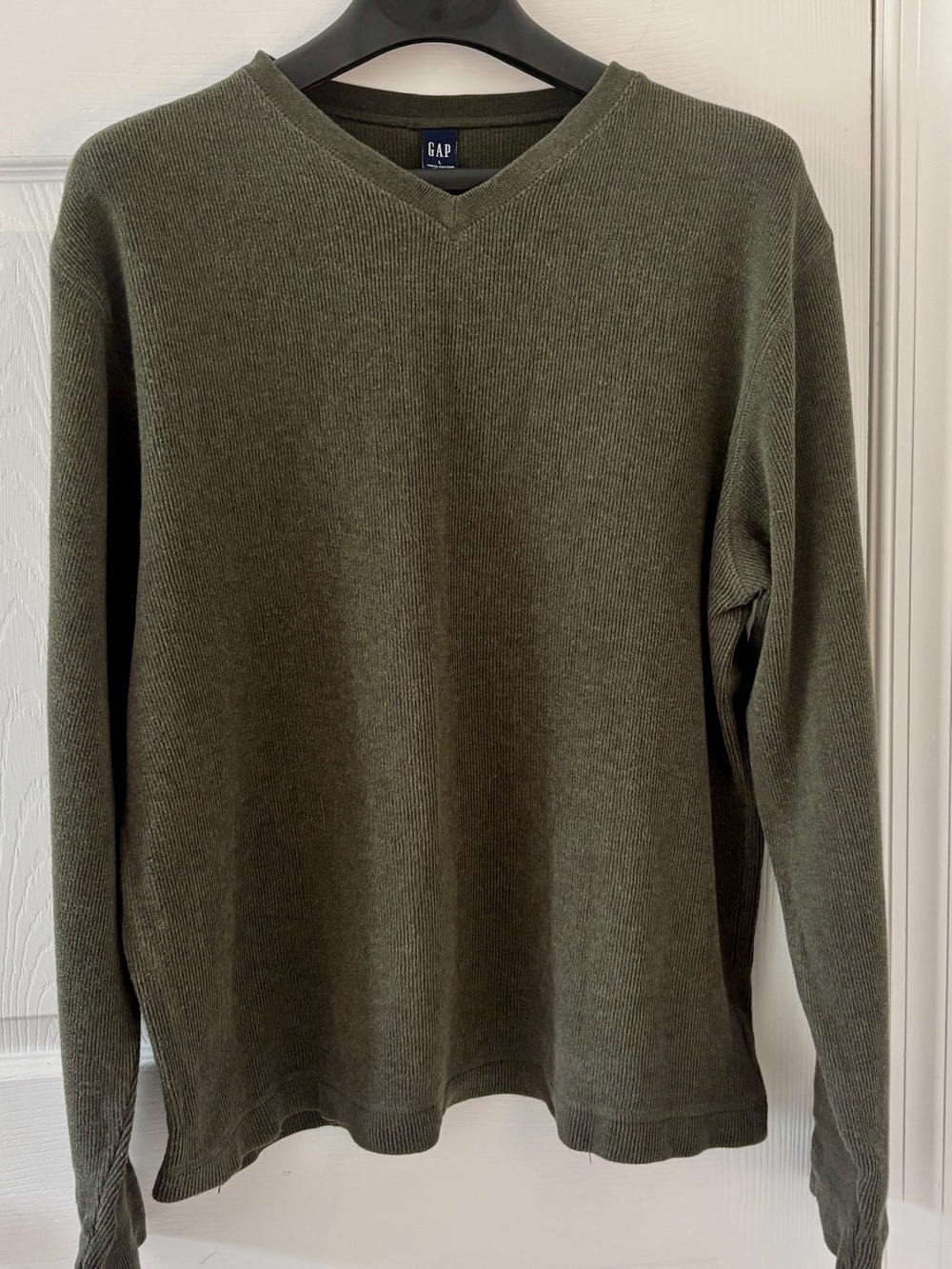 GAP Y2K Olive Green 100% Cotton V-Neck Sweater - Size L